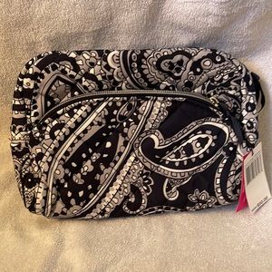 Vera Bradley Large cosmetic RETIRED pattern deep night paisley. NWT
